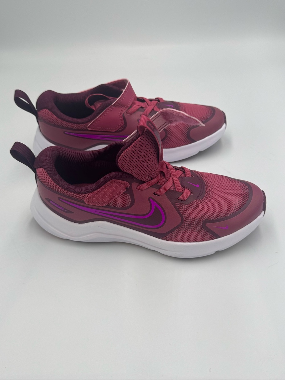 Nike Cosmic Runner Kids 1.5Y Sweet Beet Bordeaux Purple Running Shoes New - Picture 9 of 14